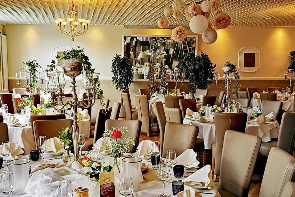 Hotel-Restaurant Feldkamp Розендаль Экстерьер фото